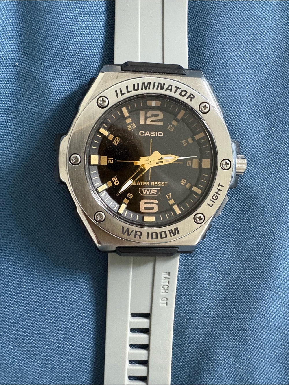 Casio Illuminator Men's Quartz Sport Watch Heavy Duty Metal Bezel Model: MWA100H